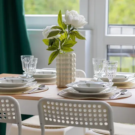 Bright Wola Ideal For Remote Work By Renters Daire