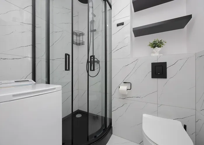 Bright Wola Ideal For Remote Work By Renters Varsavia