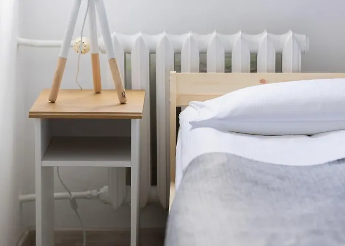 Bright Wola Ideal For Remote Work By Renters Apartament