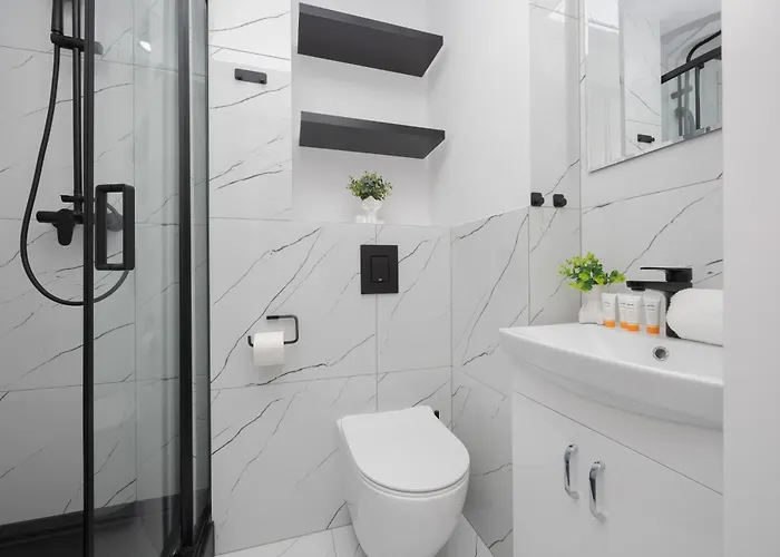 Bright Wola Ideal For Remote Work By Renters Apartament *