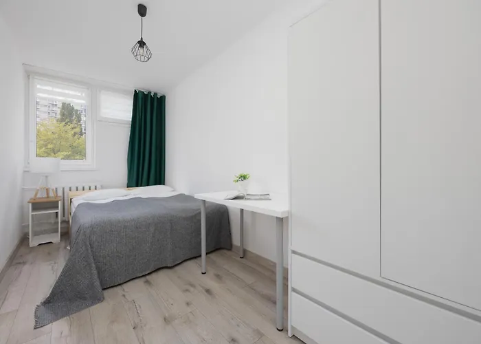 Apartament Bright Wola Ideal For Remote Work By Renters