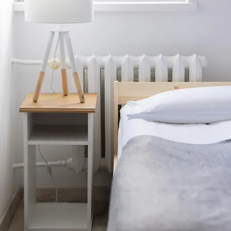 Bright Wola Ideal For Remote Work By Renters Διαμέρισμα